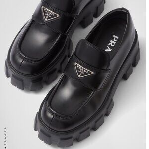 Monolith loafers- Brushed leather